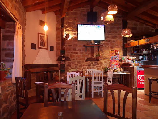La Cantina