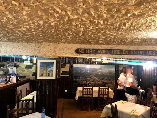 Mesón Cafetería Santa Marta