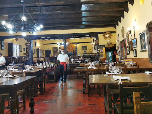 Mesón Los Templarios Y Villasirga